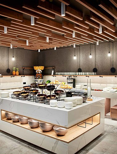 Der Buffetbereich im Hotel Das Sonnenparadies in Schenna