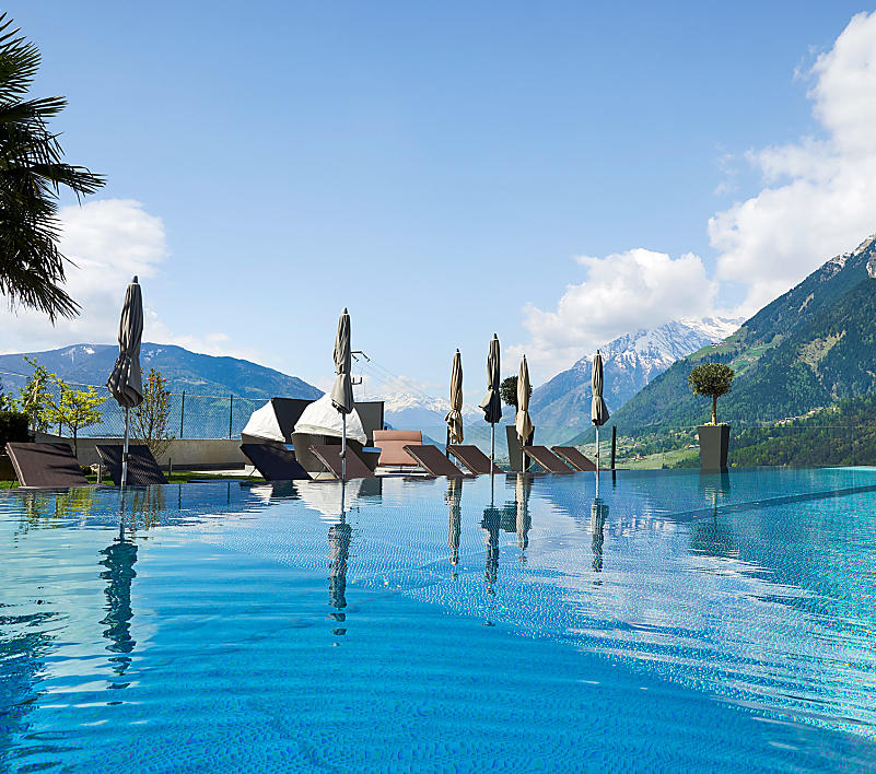 Wellness presso Merano: vista panoramica all‘hotel Das Sonnenparadies